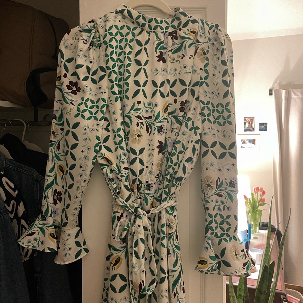 Ann Taylor Floral Patterned Dress with Green and White Design